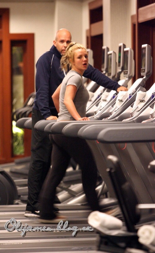britney-spears-day-4308-7.jpg